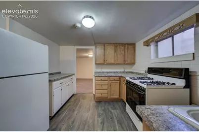 215 E Jefferson Street, Colorado Springs, CO 80907 - Photo 26
