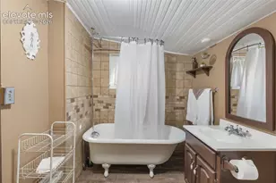 215 Washington Ave, Manitou Springs, CO 80829 - Photo 20