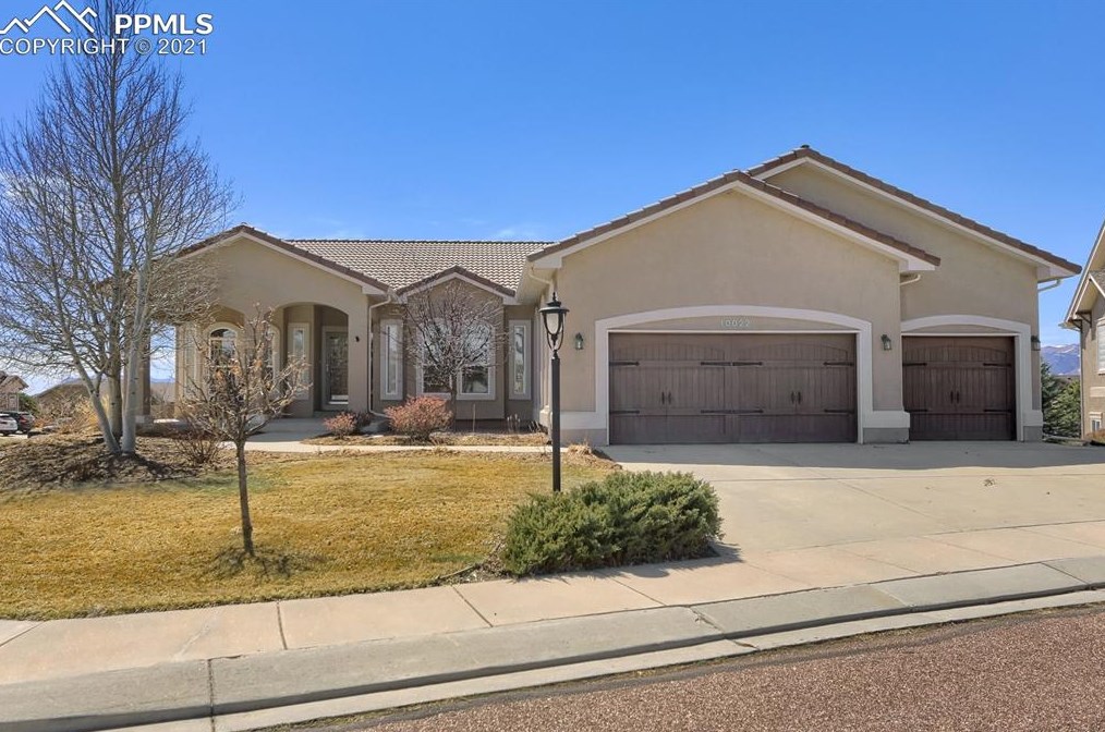 10022 Pinedale Dr, Colorado Springs, CO 80920-2424