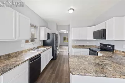 3691 Desert Willow Lane, Colorado Springs, CO 80925 - Photo 6