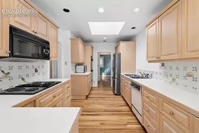 26 Oak Avenue, Colorado Springs, CO 80906 - Photo 24