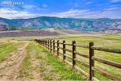 2801 Verbena Drive, Larkspur, CO 80118 - Photo 8