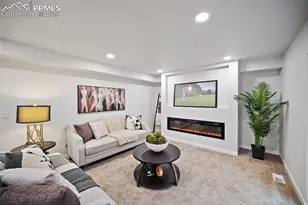 935 War Eagle Dr, Colorado Springs, CO 80919 - Photo 10