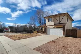548 Lindstrom Dr, Colorado Springs, CO 80911 - Photo 2