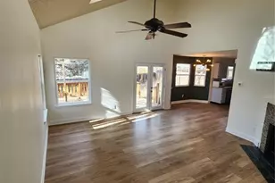 548 Lindstrom Dr, Colorado Springs, CO 80911 - Photo 4