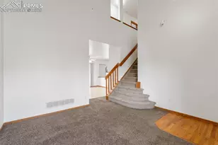 610 Welsh Cir, Colorado Springs, CO 80916 - Photo 4