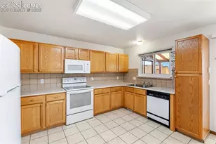 610 Welsh Cir, Colorado Springs, CO 80916 - Photo 6