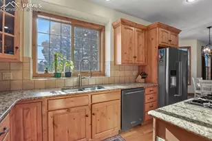 17255 Lamplight Dr, Monument, CO 80132 - Photo 10