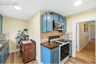 523 W Pikes Peak Avenue, Colorado Springs, CO 80905 - Photo 6