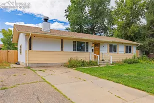 3940 Hollybrook Ln, Pueblo, CO 81005 - Photo 2