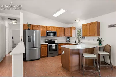 267 S Dacona Drive, Pueblo, CO 81007 - Photo 2