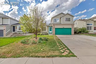 4386 Gunbarrel Dr, Colorado Springs, CO 80925 - Photo 4