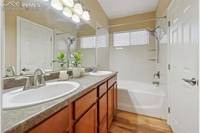 7827 Briarthorn Lane, Colorado Springs, CO 80927 - Photo 14