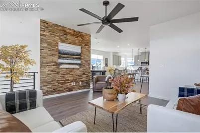 897 Beckton Heights, Colorado Springs, CO 80907 - Photo 8