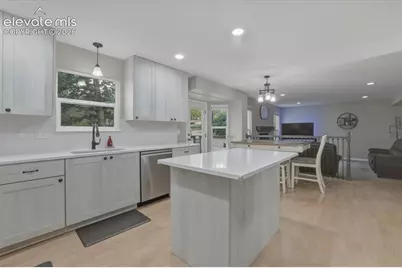 115 Odessa Place, Colorado Springs, CO 80906 - Photo 8