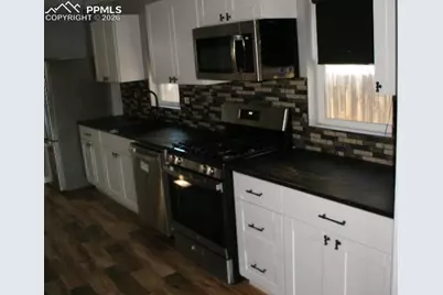 1121 Macon Avenue, Canon City, CO 81212 - Photo 6