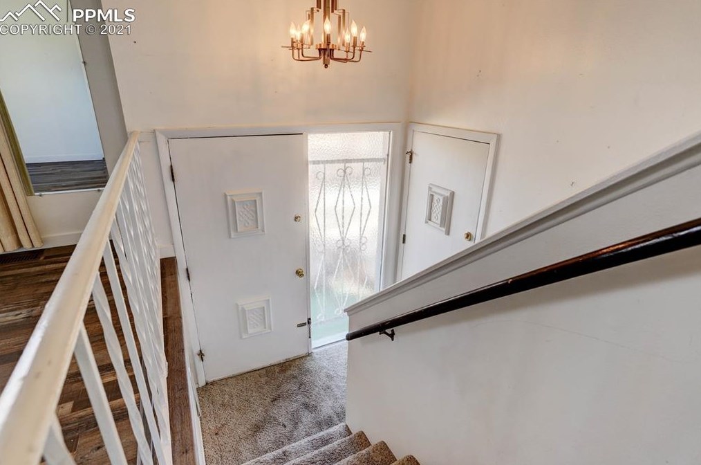 288 Dexter St, Colorado Springs, CO 80911-2511