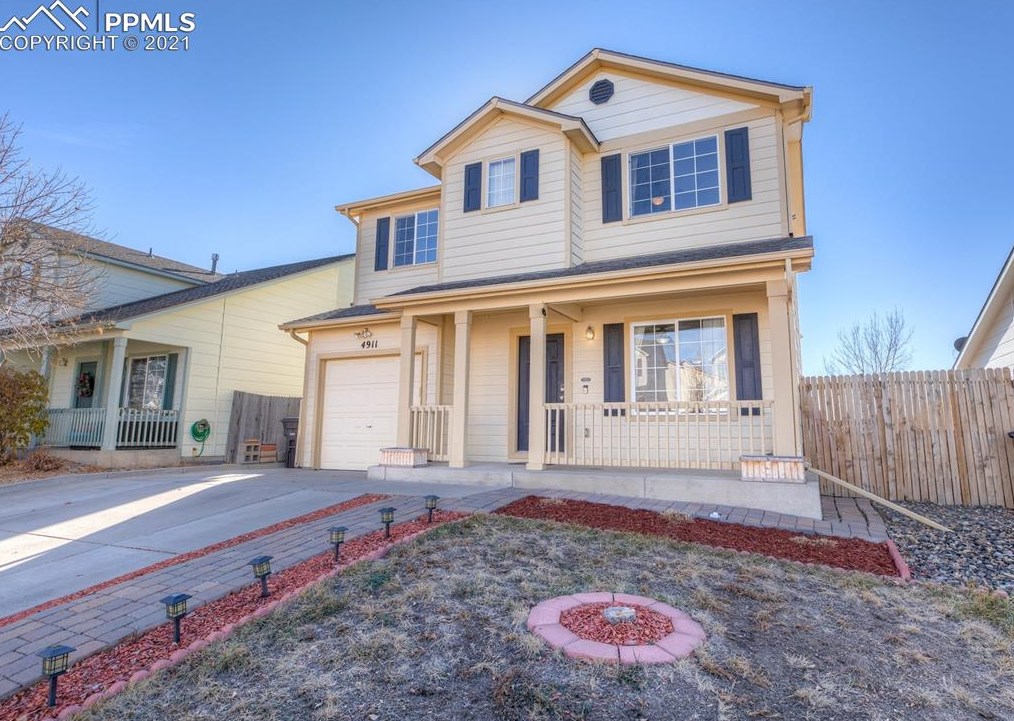 4911 Rusty Nail Pt, Colorado Springs, CO 80916-4718