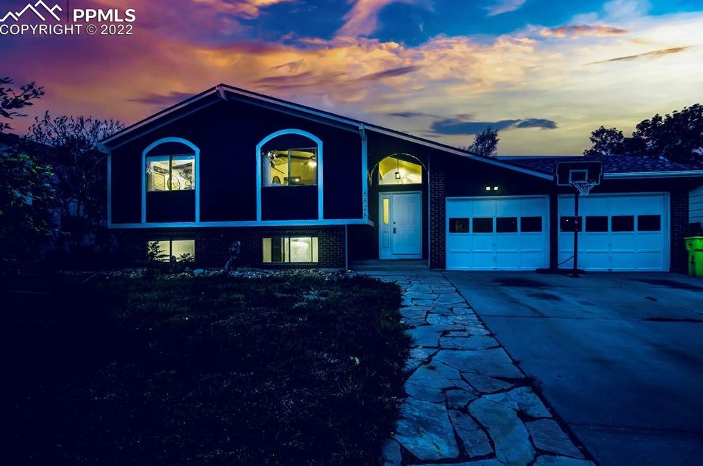6628 Gambol Quail Dr, Colorado Springs CO 80918-1365 exterior