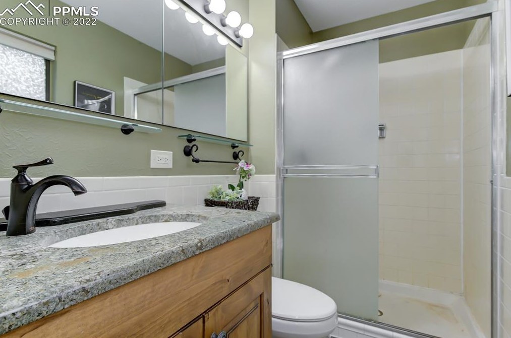 6628 Gambol Quail Dr, Colorado Springs CO 80918-1365 exterior