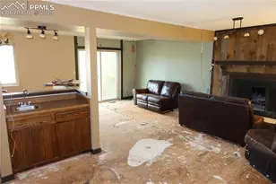 6308 Dewsbury Dr, Colorado Springs, CO 80918 - Photo 6