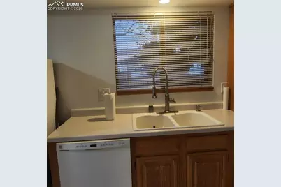 1014 Lutheran Way, Colorado Springs, CO 80915 - Photo 10