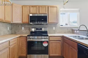 7932 Steward Ln, Colorado Springs, CO 80922 - Photo 10