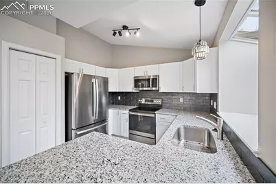 4502 Fenton Road, Colorado Springs, CO 80916 - Photo 12