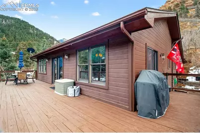 1445 Sutherland Creek Road, Manitou Springs, CO 80829 - Photo 10