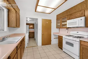 1711 N Chelton Rd, Colorado Springs, CO 80909 - Photo 4