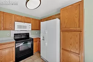 3895 Strawberry Field Grove, Colorado Springs, CO 80906 - Photo 10