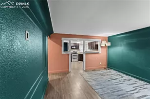 917 E Cimarron St, Colorado Springs, CO 80903 - Photo 4