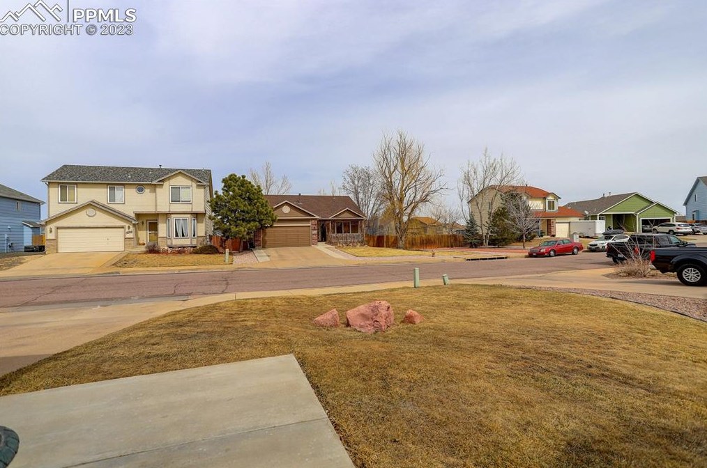 1615 Gumwood Dr, Colorado Springs, CO 80906-7762