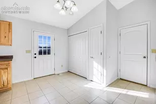 228 E Arvada Dr, Pueblo, CO 81007 - Photo 8