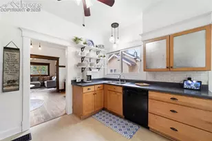 1124 N Cedar St, Colorado Springs, CO 80903 - Photo 10