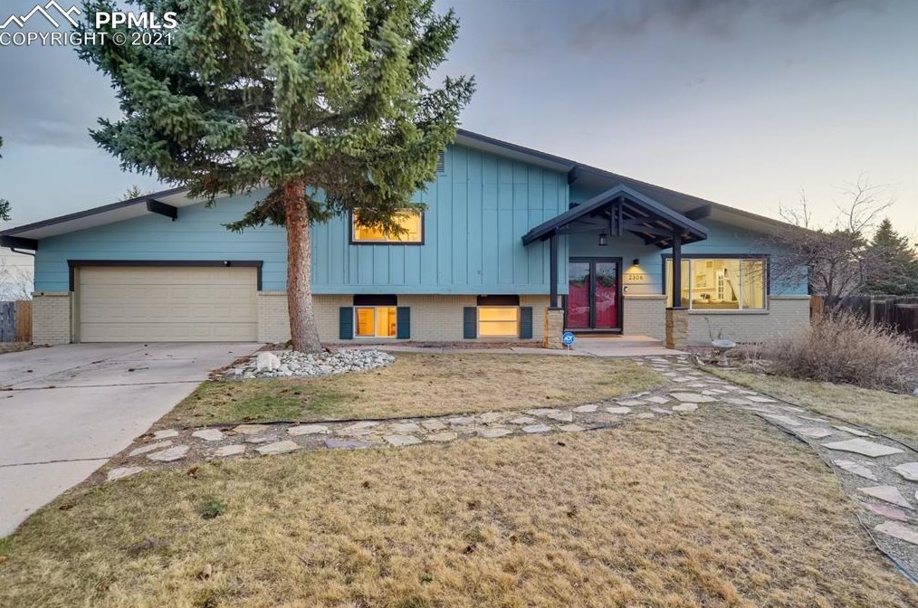 2306 Providence Cir, Colorado Springs, CO 80909-1415