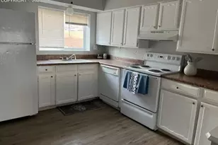 2116 Friendship Pl, Colorado Springs, CO 80904 - Photo 4