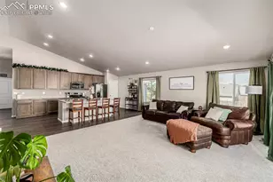 395 W Coral Dr, Pueblo, CO 81007 - Photo 10