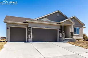 395 W Coral Dr, Pueblo, CO 81007 - Photo 2