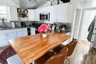 2018 Oak Way, Colorado Springs, CO 80906 - Photo 8