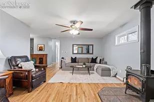 1323 Server Dr, Colorado Springs, CO 80910 - Photo 8