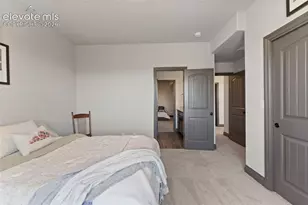 10250 Hewlett's Gulch Ct, Colorado Springs, CO 80924 - Photo 38