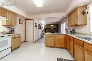 5842 Wisteria Dr, Colorado Springs, CO 80919 - Photo 10