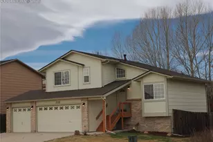 7338 Theresa Dr, Colorado Springs, CO 80925 - Photo 2