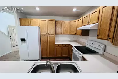 5551 Sunshade Point, Colorado Springs, CO 80923 - Photo 8