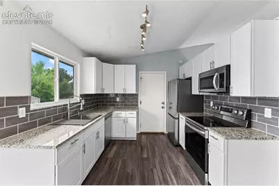 5647 Trout Creek Pass Drive, Colorado Springs, CO 80917 - Photo 4