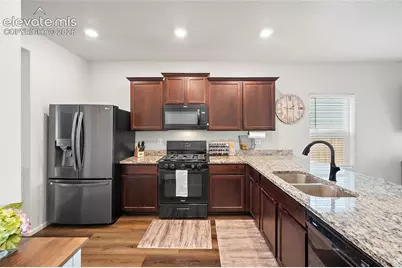 6159 Meadowbank Lane, Colorado Springs, CO 80925 - Photo 8