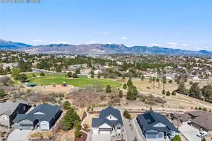 2066 Stanbridge Ct, Colorado Springs, CO 80918 - Photo 4