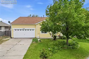 7608 Barn Owl Dr, Fountain, CO 80817 - Photo 2