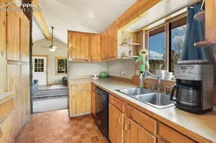 79 Beaver Creek Cir, Florissant, CO 80816 - Photo 10